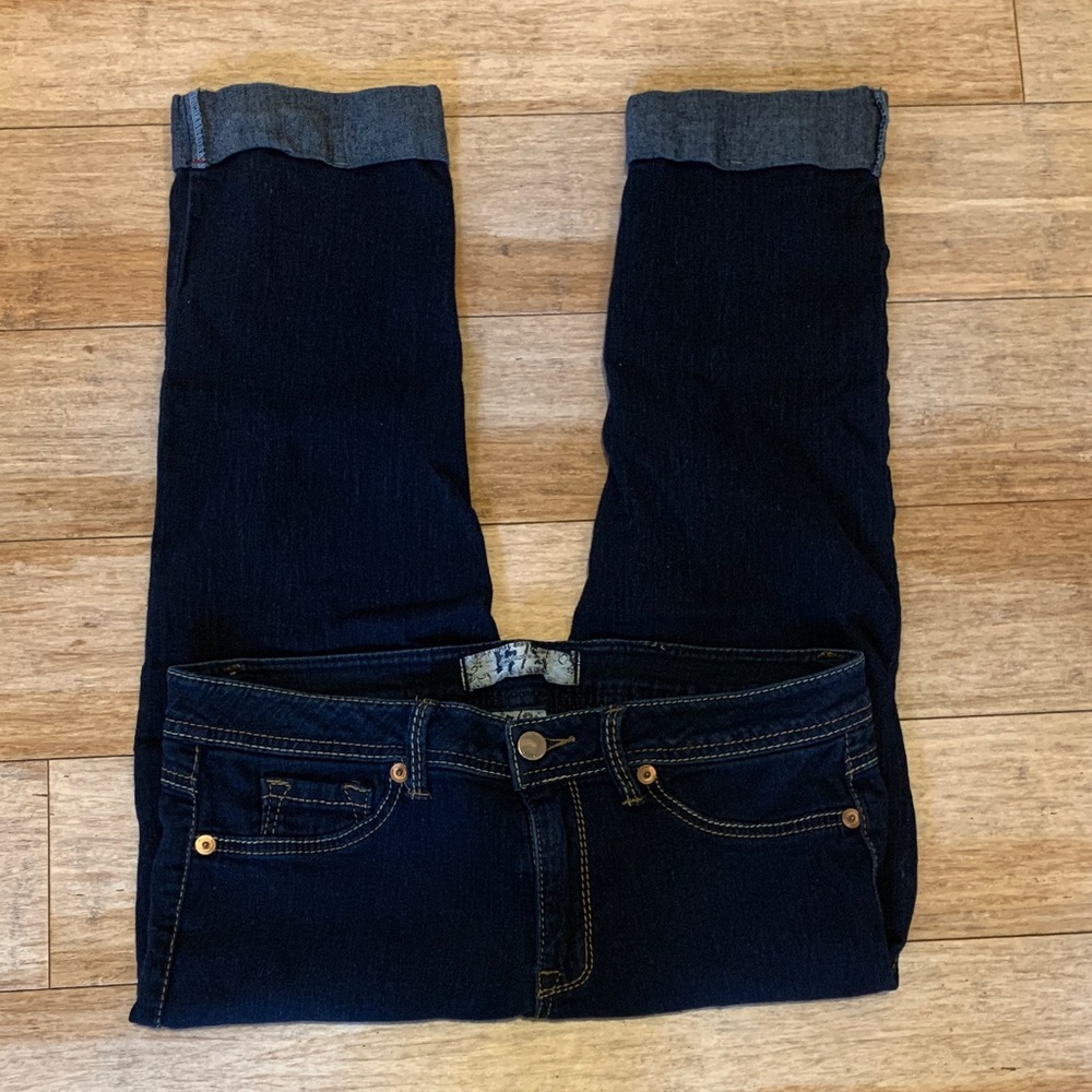 17/21 Exclusive Denim Dark Blue Cropped Jeans